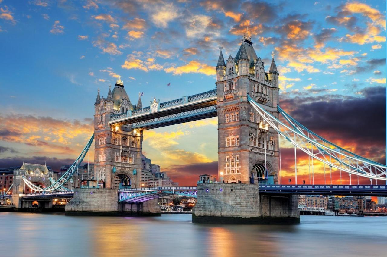 The Grand M London City Buitenkant foto
